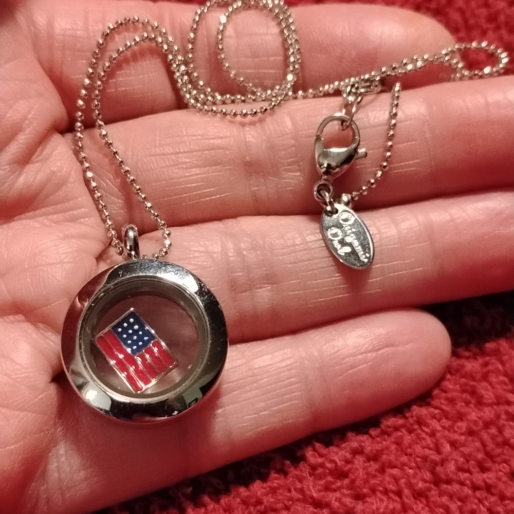 USA Origami Owl Locket